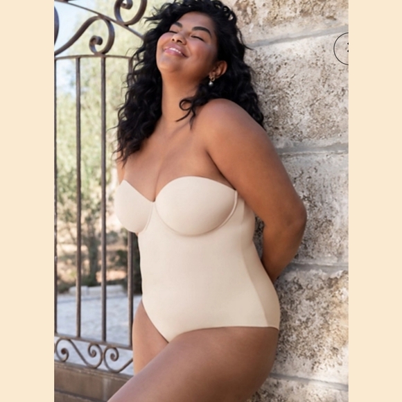 NWT Wacoal Red Carpet Strapless Shaping Body Briefer - 34C - Picture 1 of 9